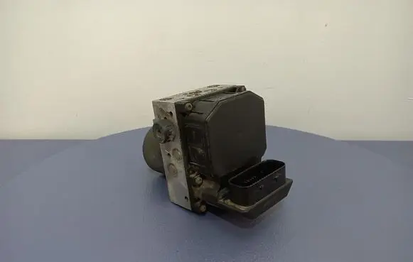 Audi A4 S4 B6 8E 8H ABS Pump 8E0614517