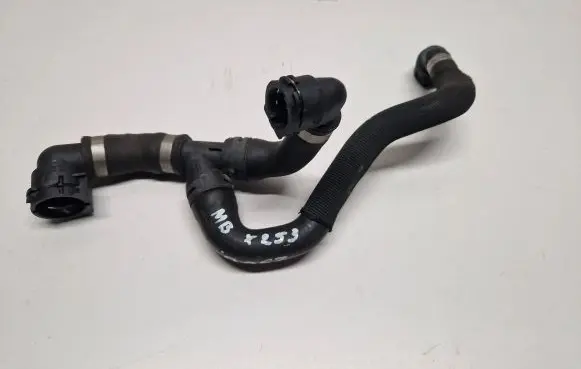 Mercedes-Benz GLC X253 C253 Engine coolant pipe/hose A2135016982