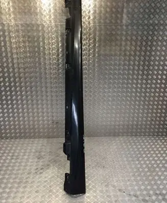Mercedes-Benz C W206 side skirts sill cover 