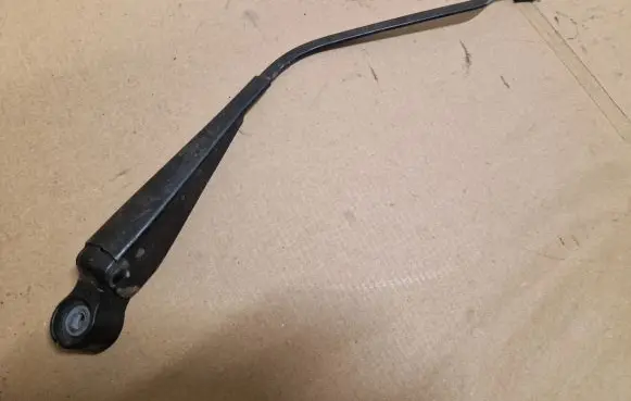 Volkswagen Scirocco Rear wiper blade 533955707