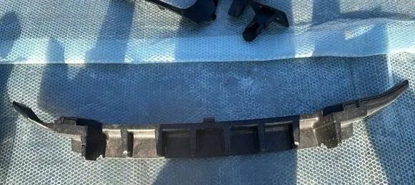 Volkswagen Tiguan Front bumper foam support bar 5NA807248R