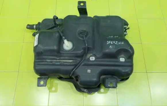 Renault Trafic III (X82) AdBlue liquid reservoir X8217LA21178R XP65