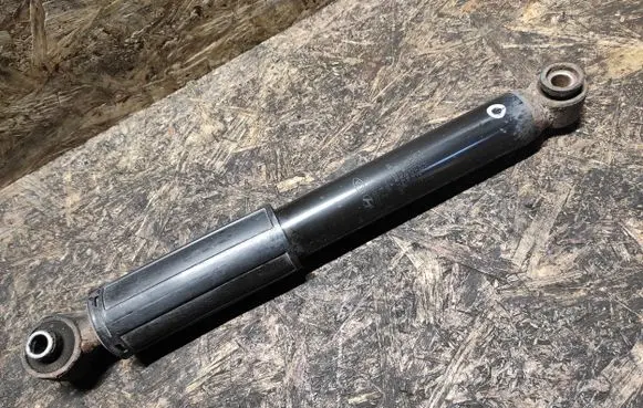KIA Rio Rear shock absorber/damper 553001W000
