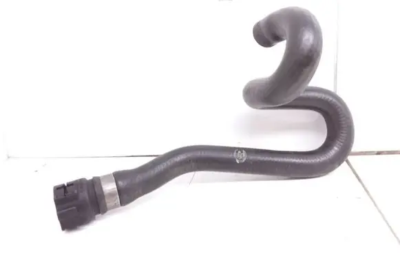 BMW 3 E46 Engine coolant pipe/hose 902882C