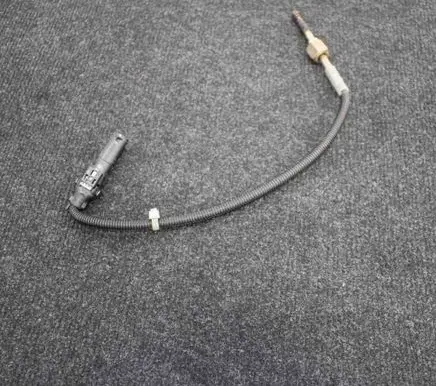 Mercedes-Benz C W205 Oil temperature sensor A0009055202