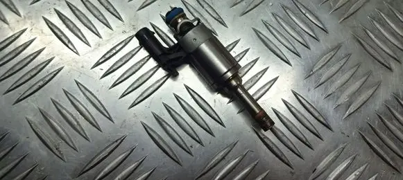 Volkswagen Jetta VI Fuel injectors set 0261500152