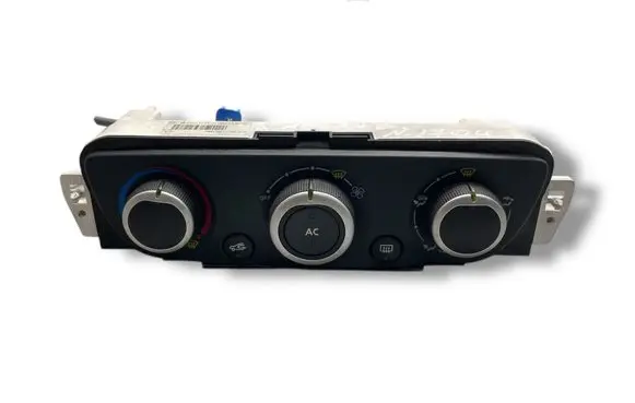 Renault Megane III Climate control unit T1001786G 1001262