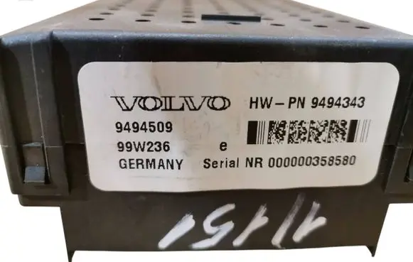 Volvo S70 V70 V70 XC Fuse module 9494343 9494509 99W236