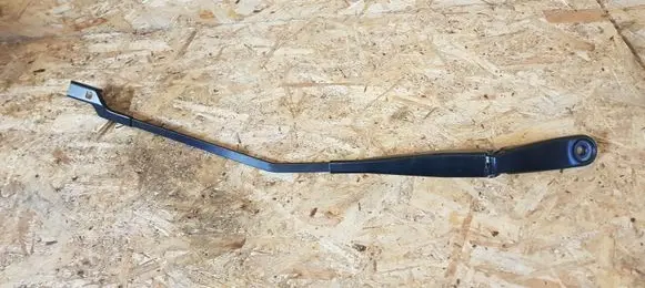Volvo XC60 Front wiper blade arm 30753526