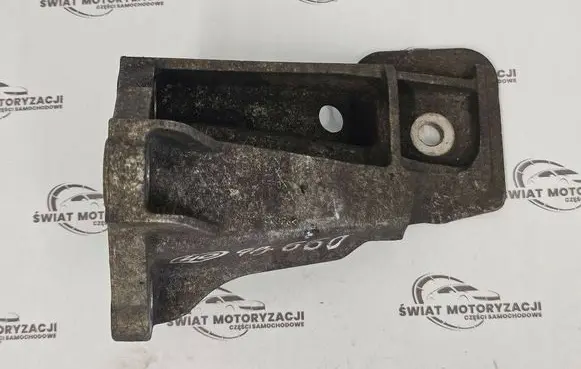 Land Rover Discovery 3 - LR3 Engine mounting bracket 4H22-6061-AA