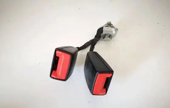 Volkswagen Cross Polo Middle seatbelt buckle (rear) 6r0857739a
