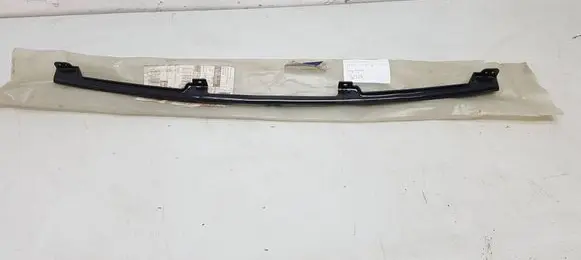 Hyundai i10 Front bumper support beam 86355B9500