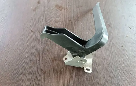 Citroen C4 II Picasso Engine bonnet (hood) release handle 9676345980 11514