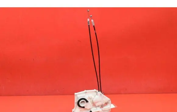 Suzuki Swift II Front door lock 8220268LA1