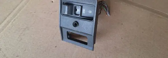 BMW 5 E34 Light switch 8110497