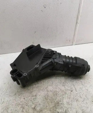 Volvo V70 Oil filter mounting bracket 30757730
