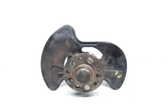 Mercedes-Benz C W204 Front wheel hub spindle knuckle 
