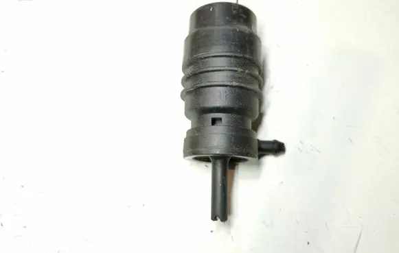 Mercedes-Benz Sprinter W901 W902 W903 W904 Windscreen/windshield washer pump 0008003326