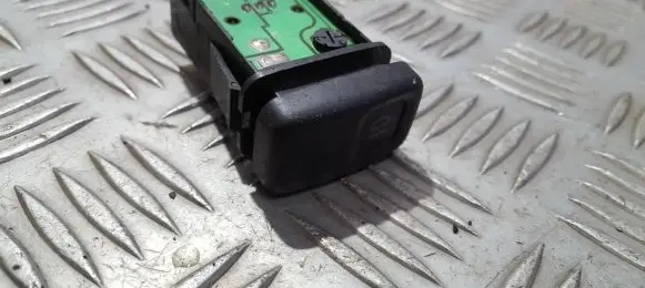 Fog light switch