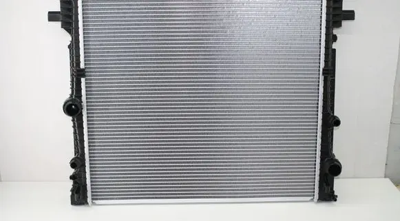 BMW X4M F98 Coolant radiator 8665241 17118665241