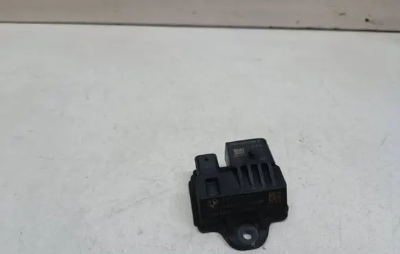 BMW 1 F20 F21 Glow plug pre-heat relay 7810856