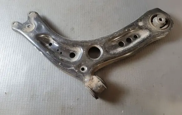 Skoda Octavia Mk3 (5E) Front lower control arm/wishbone