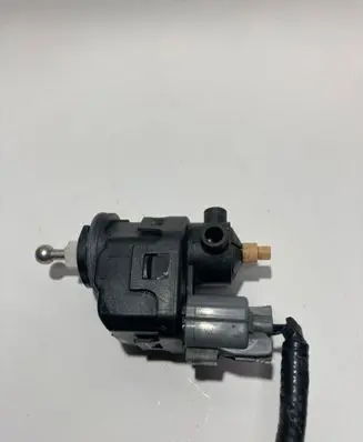 Headlight level adjustment motor