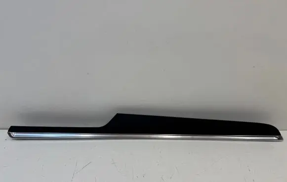 Porsche Macan (95B) Other front door trim element 95B867409N