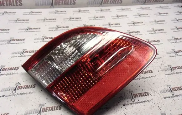 Mercedes-Benz E W211 Tailgate rear/tail lights A2118201364