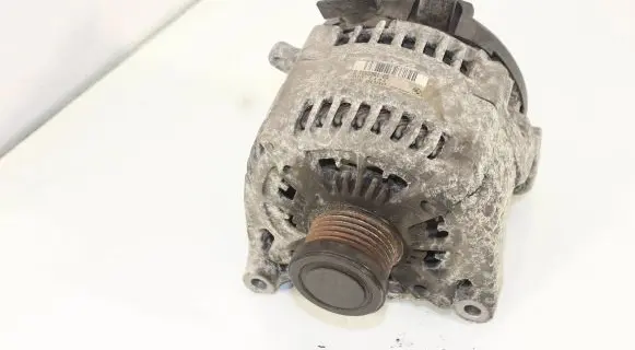 BMW X4 F26 Generator/alternator 7605061 14v 210
