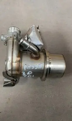 Volkswagen Golf VII EGR valve 21019326 04L131512BQ