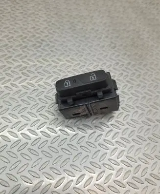 Volvo V40 Cross country Central locking switch button 31376499