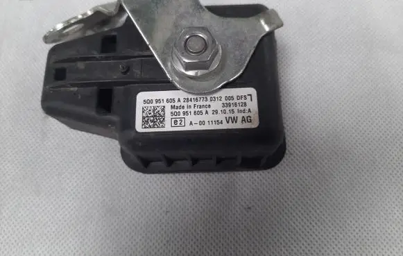 Audi Q7 4M Alarm system siren 5Q0951605