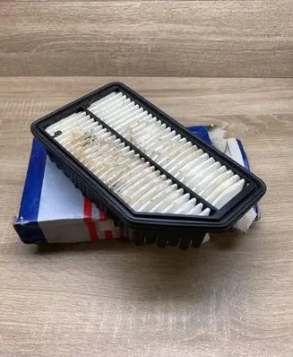 Hyundai Accent Air filter 281131R100