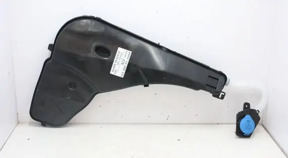 BMW X4 G02 Windshield washer fluid reservoir/tank 7431497MWGK120626 7431497