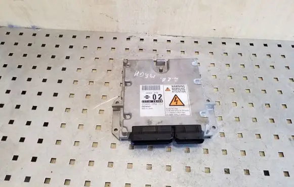 Nissan X-Trail T30 Engine control unit/module 27580029561 5800295 2758002956