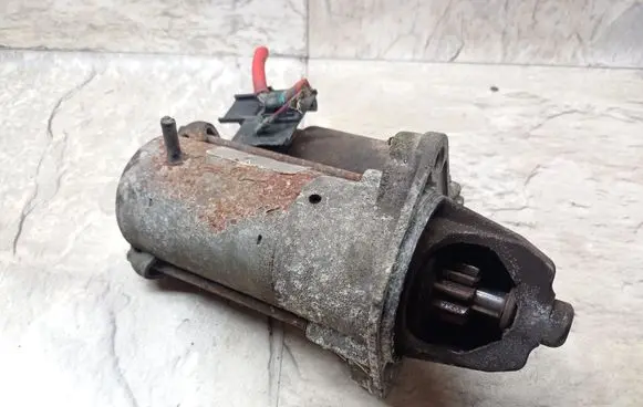 Ford Focus Starter motor 98AB11000BC