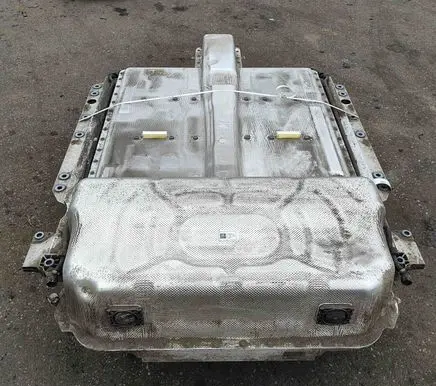 BMW iX1 Hybrid / electric car battery 9845343