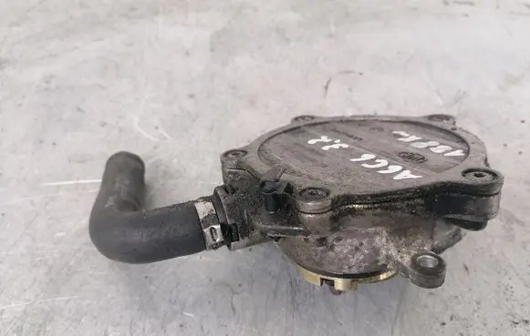 Audi A6 S6 C6 4F Vacuum pump 06E145100D