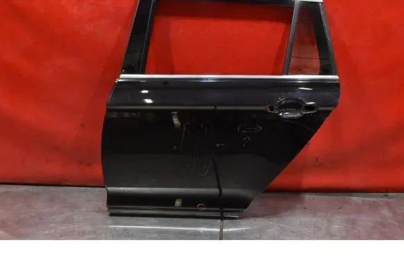 Volkswagen PASSAT CC Rear door 