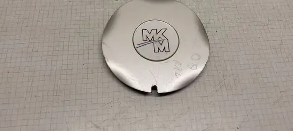 Mazda 323 F Original wheel cap C020083