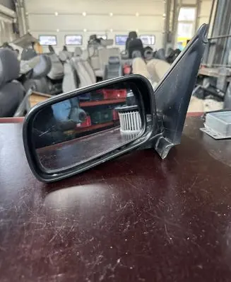 Front door electric wing mirror