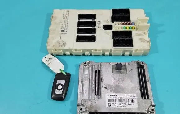 BMW 3 F30 F35 F31 Engine control unit/module ECU 0281030871 IMPRK1524131