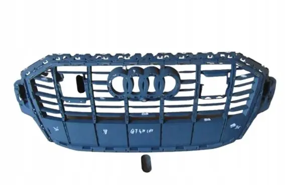 Audi Q7 4M Front bumper upper radiator grill 4M0853651AJ 4M0853651AH
