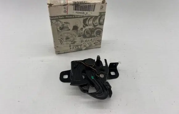 Volkswagen Fox Engine bonnet/hood lock/catch 5Z0823509B