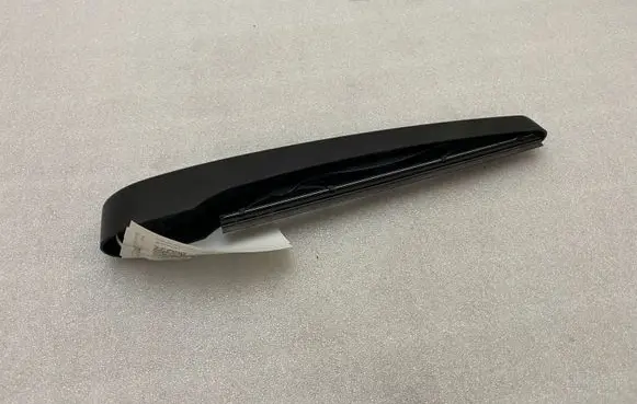 Buick Encore I Rear wiper blade arm 95915136 95466019