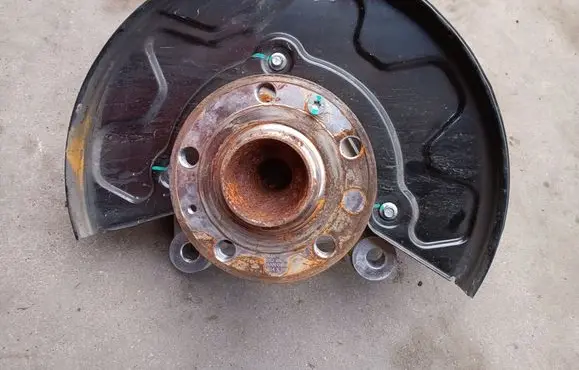 MG MG4 ev Front wheel hub 662670041