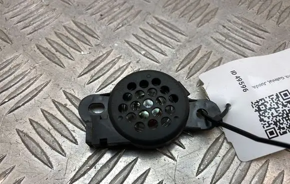 Mercedes-Benz CLS C257 Parking PDC sensor speaker A0008220000