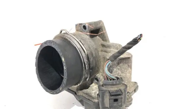 Volkswagen Jetta V Engine shut-off valve 