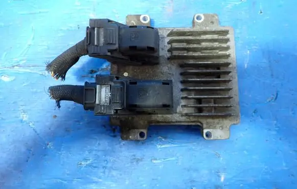 Opel Insignia A Engine control unit/module 12647212 86AA4N53201700F9 12642927